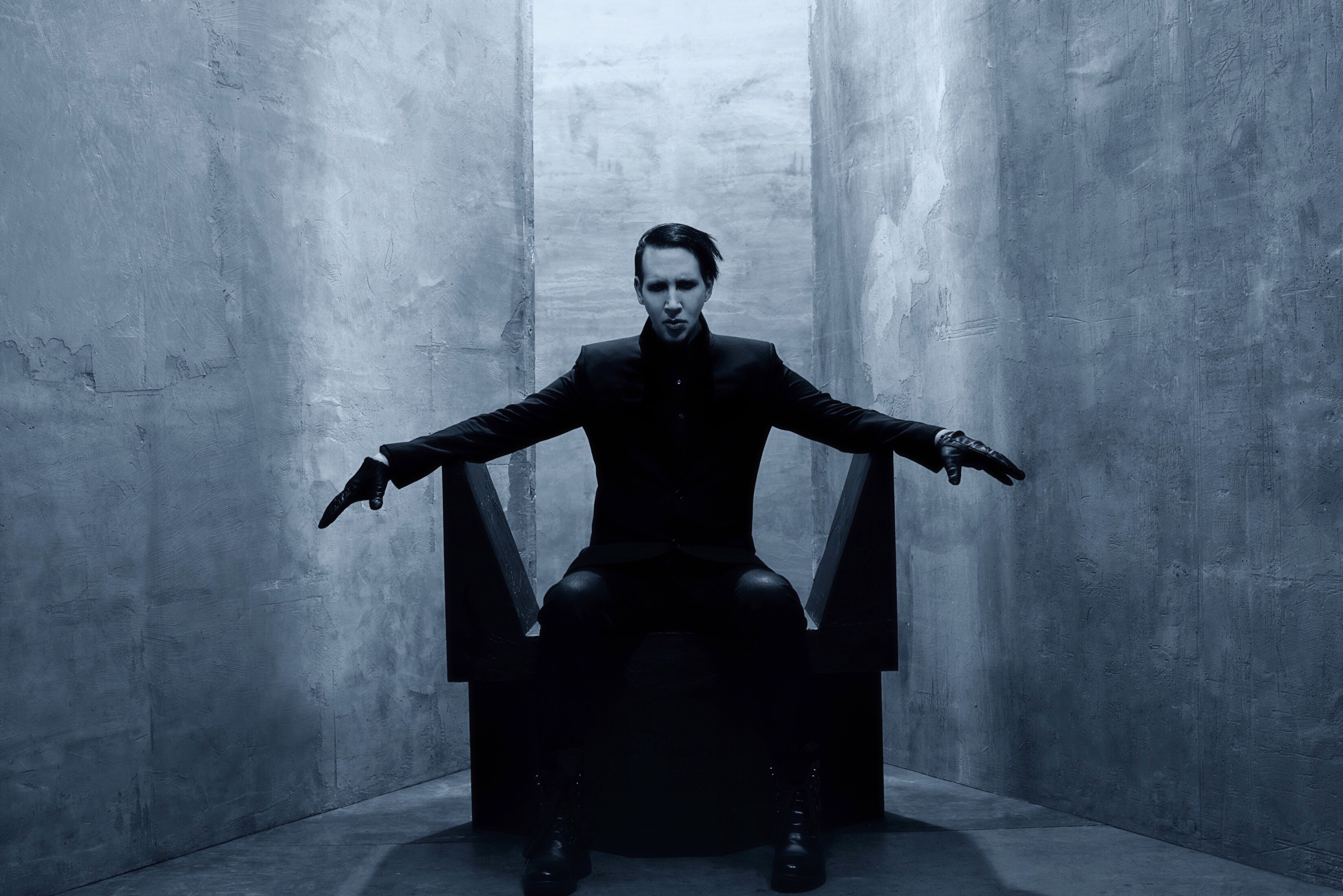Marilyn Manson Expands Tour, Adds U.S. Dates Revolver