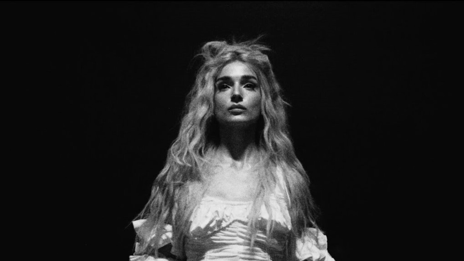Poppy confirms new single, Church Outfit