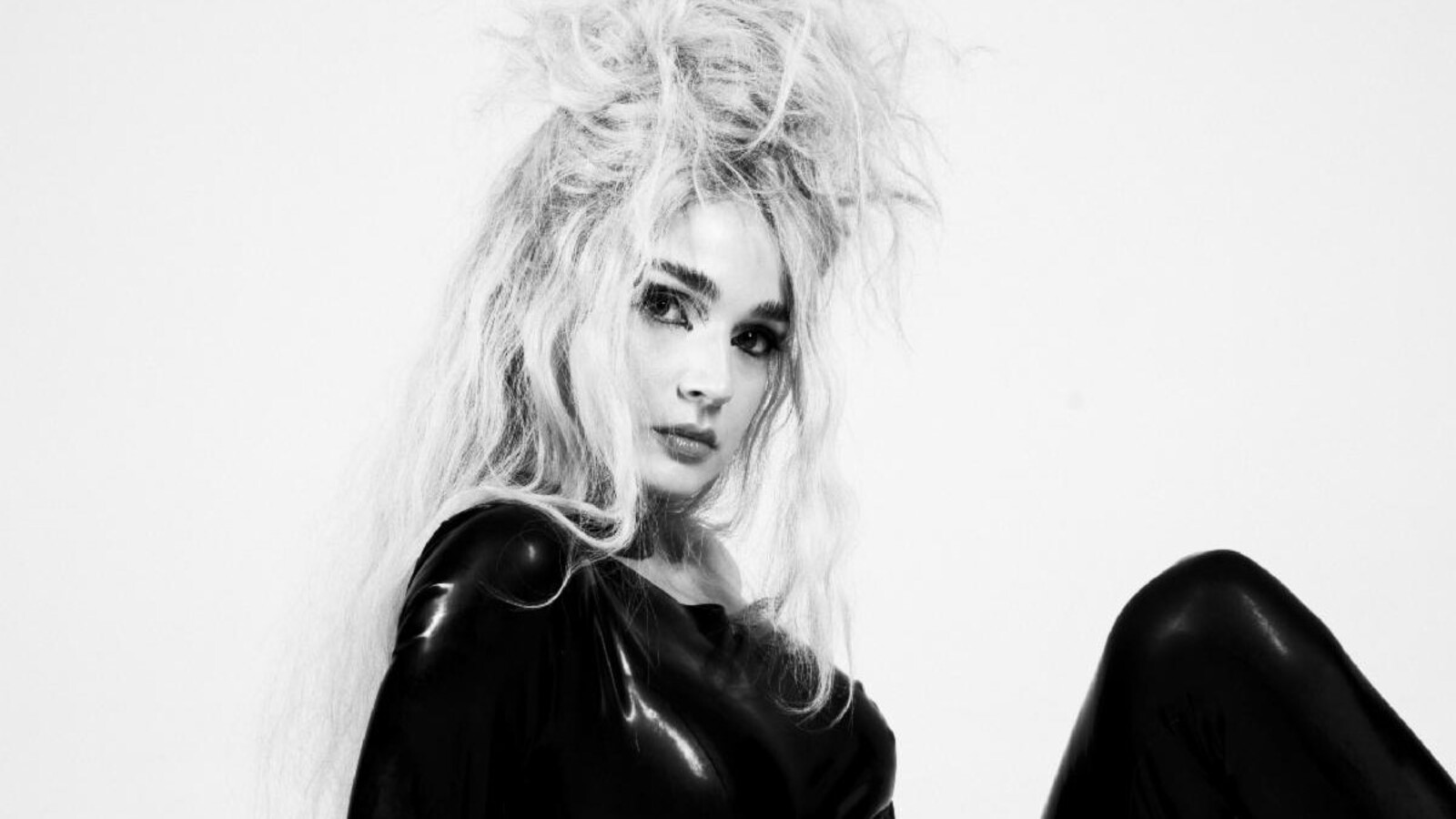Poppy Announces Summer 2023 North American Tour With PVRIS