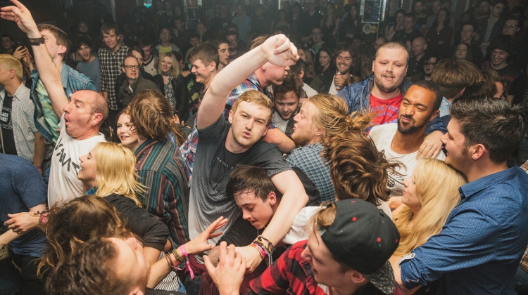 mosh pits meaning